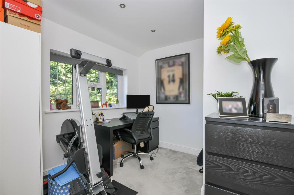 Additional image 12 of Birchwood Way, Park Street, St. Albans