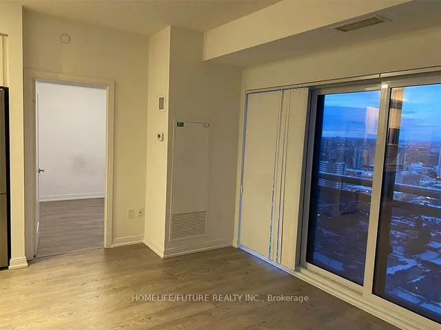 Additional image 7 of 275 Village Green Sq Unit 3121