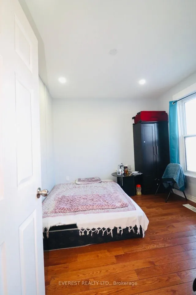 Additional image 3 of 455 Main St