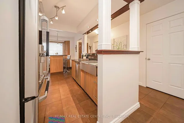 Additional image 17 of 78 Simmons Blvd