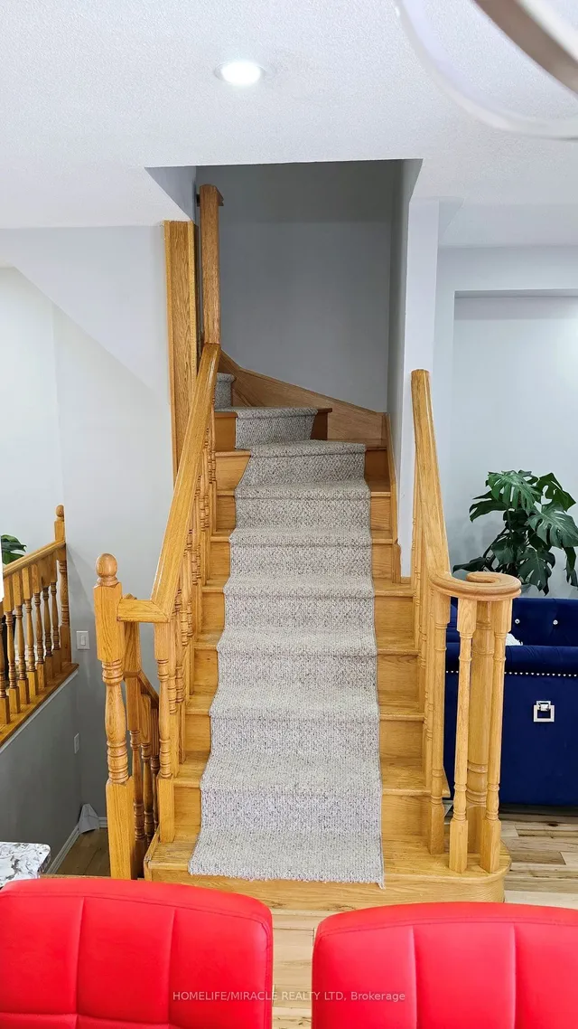 Additional image 31 of 33 Atira Ave