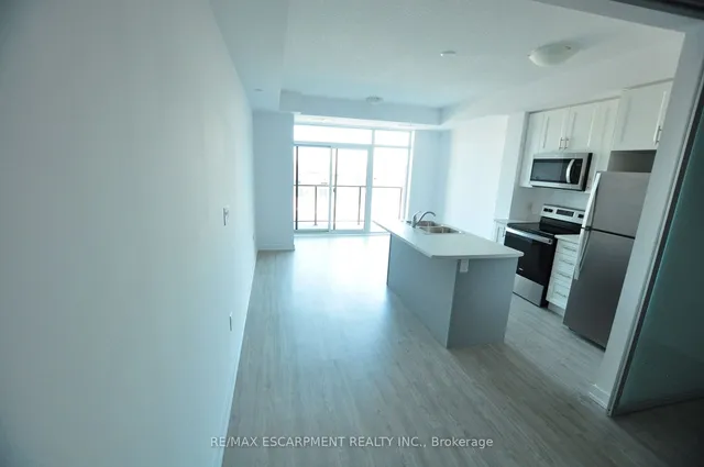 Additional image 9 of 450 Dundas St Unit 319