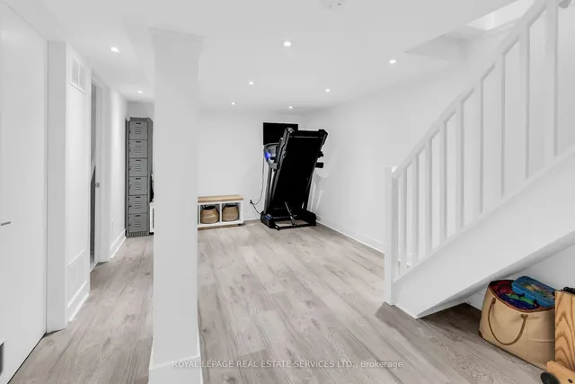 Additional image 36 of 201 Glenholme Ave