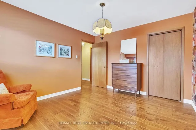 Additional image 26 of 19 Meadowland Gate