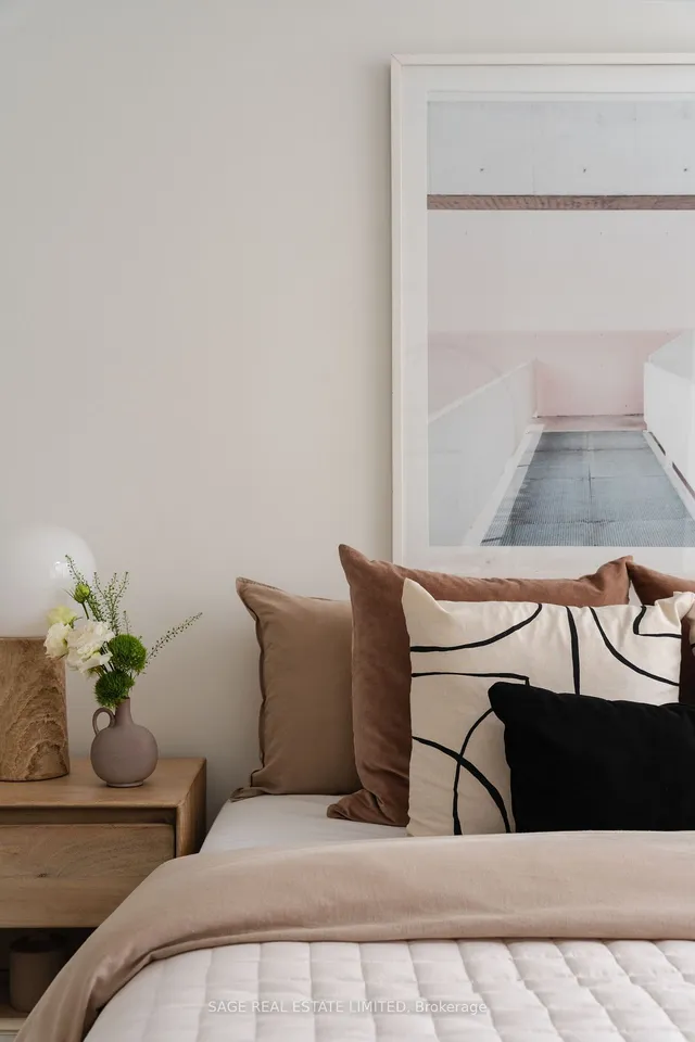 Additional image 22 of 70 Mill St Unit 704