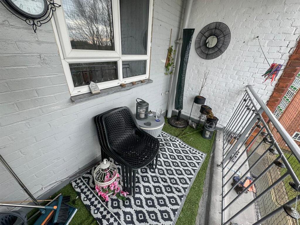 Additional image 6 of Danesmoor House, 569 Hob Moor Road, Birmingham