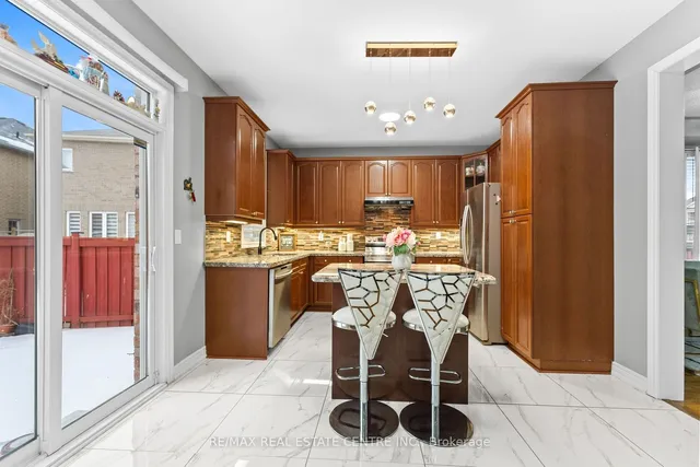 Additional image 16 of 74 Skyvalley Dr