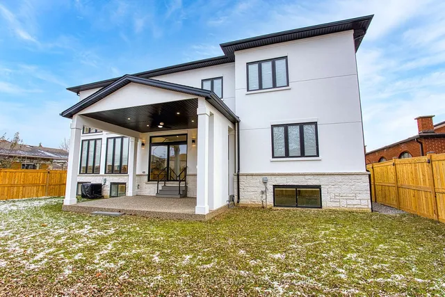 Additional image 38 of 67 Creanona Blvd