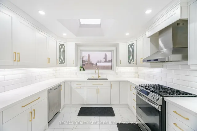 Additional image 10 of 277 Centre St