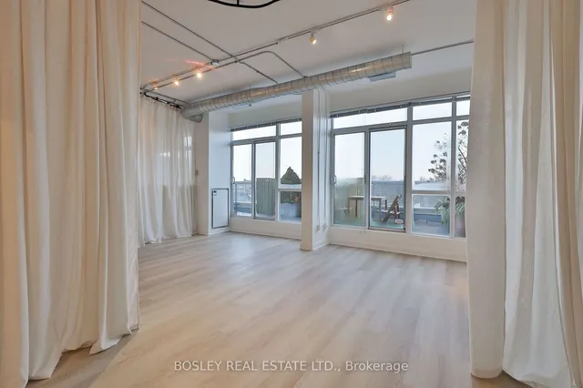 Additional image 16 of 955 Queen St Unit PH6