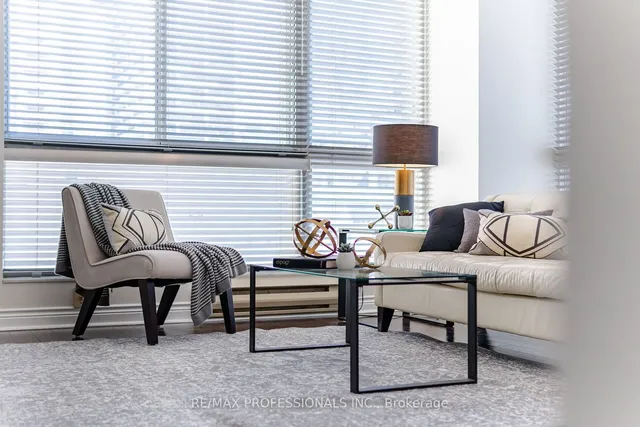 Additional image 6 of 7 Broadway Ave Unit 301