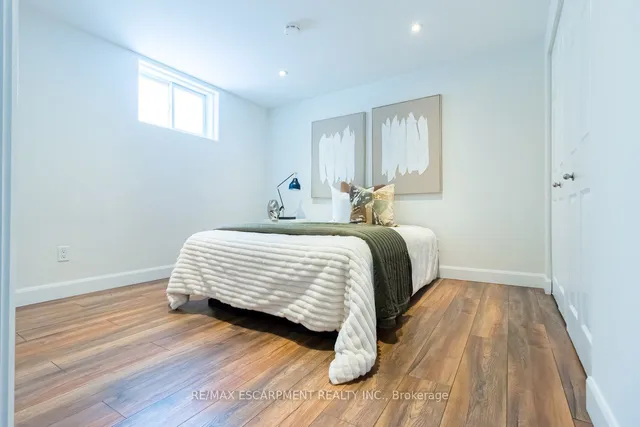 Additional image 29 of 374 East 16th St