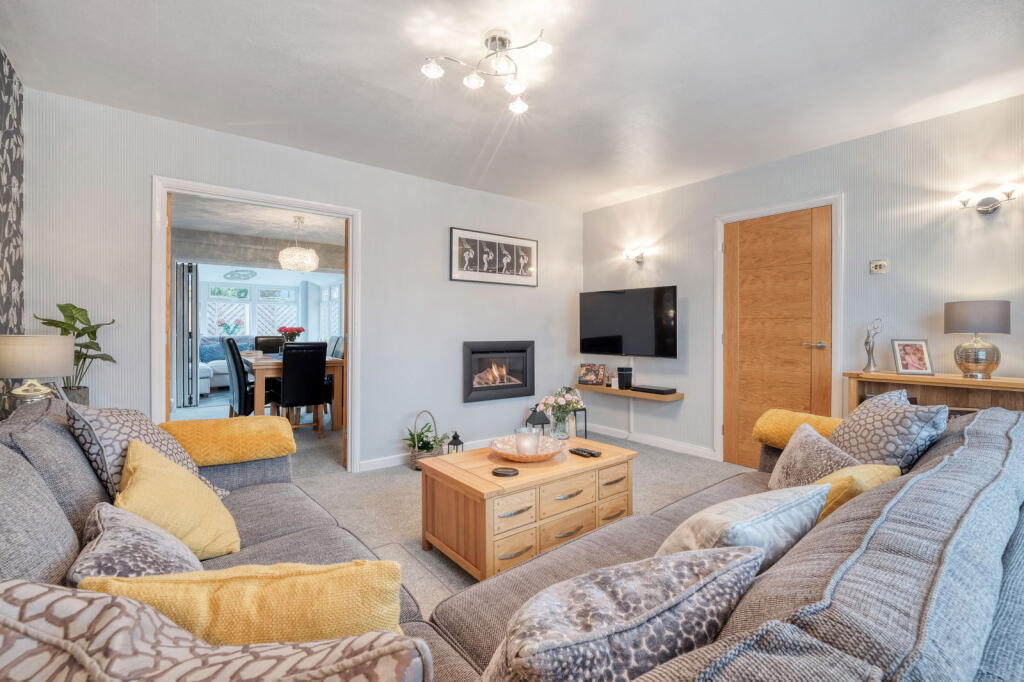 Additional image 21 of Vicarage Crescent, Redditch B97 4RP