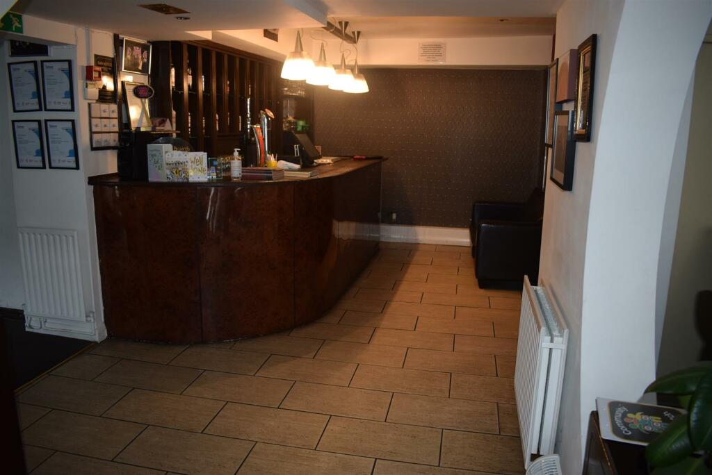 Additional image 2 of High Street, Henley-In-Arden