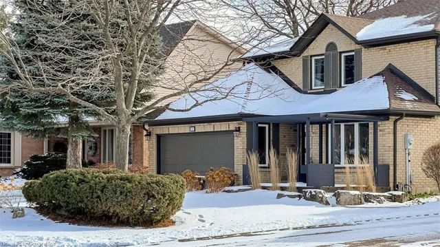 Additional image 2 of 12 Larkspur Cres