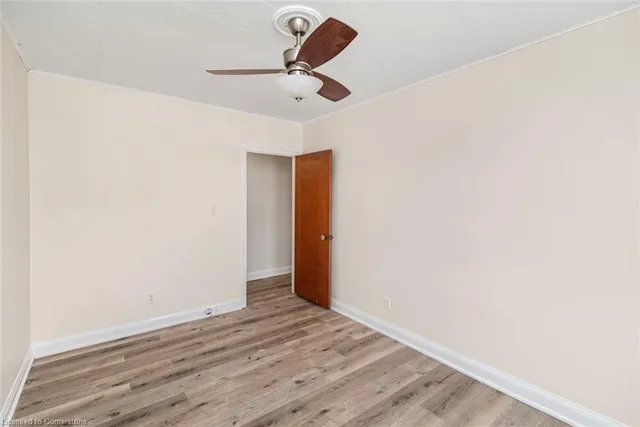 Additional image 12 of 802 King St Unit 5