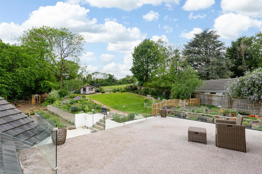 Additional image 13 of The Avenue, Welwyn