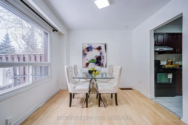 Additional image 5 of 210 Sprucewood Crt