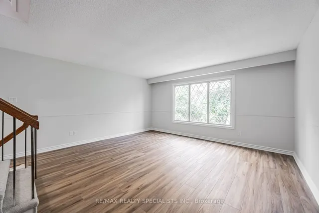 Additional image 14 of 30 Winterfold Dr