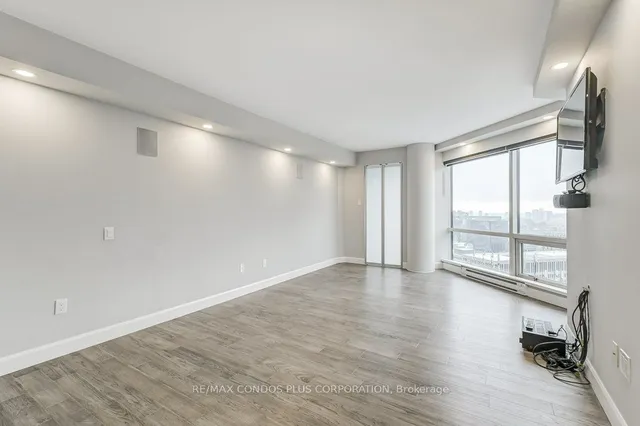 Additional image 33 of 1001 Bay St Unit 3211