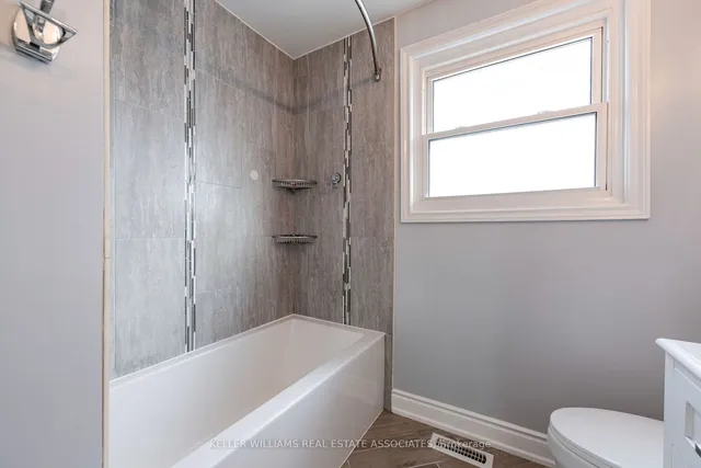 Additional image 24 of 31 Harmsworth Ave