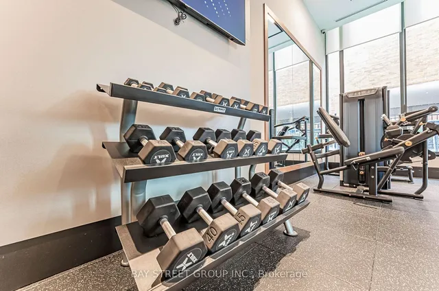 Additional image 27 of 250 Lawrence Ave Unit 526