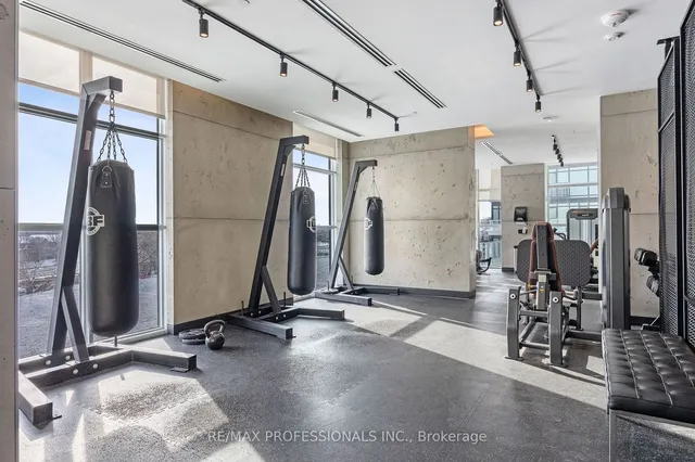 Additional image 33 of 251 Manitoba St Unit 414