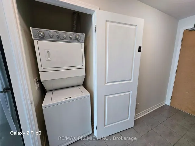 Additional image 10 of 2522 Keele St Unit 618