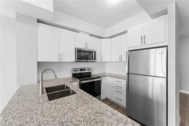 Additional image 6 of 60 Charles St Unit 2712