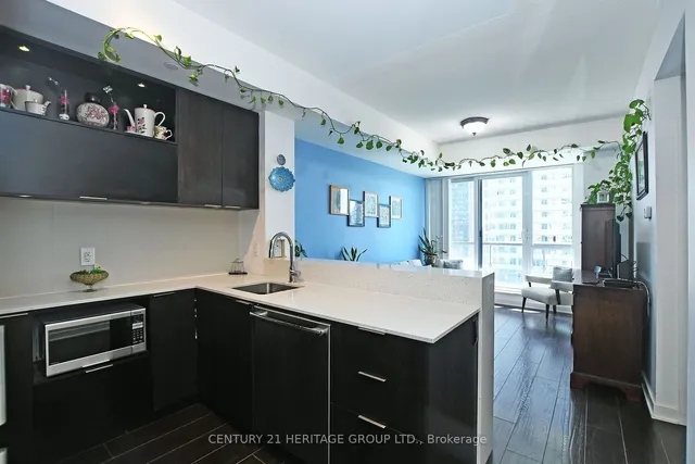 Additional image 6 of 170 Sumach St Unit 1201