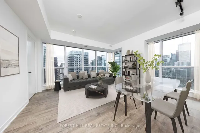 Additional image 3 of 327 King St Unit 4006