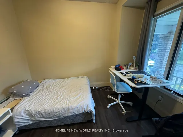 Additional image 17 of 61 Broadway Ave