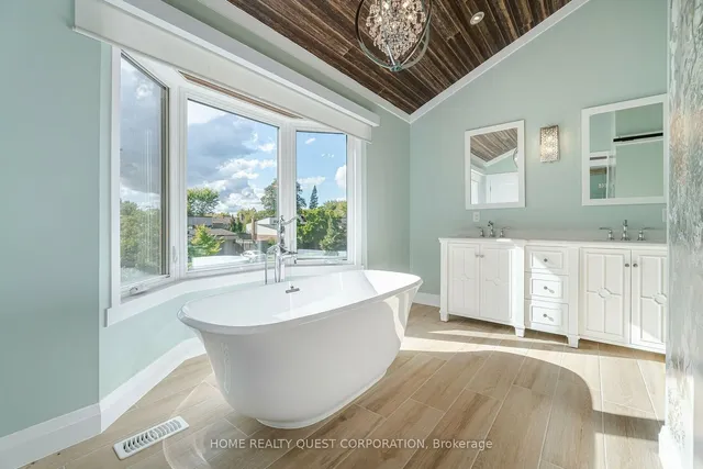 Additional image 24 of 41 Bowshelm Crt