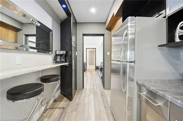 Additional image 25 of 33 Leslie Dr