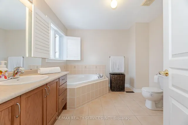 Additional image 17 of 25 Pape Dr