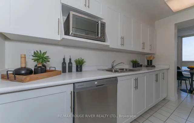 Additional image 16 of 3233 Eglinton Ave Unit 1606