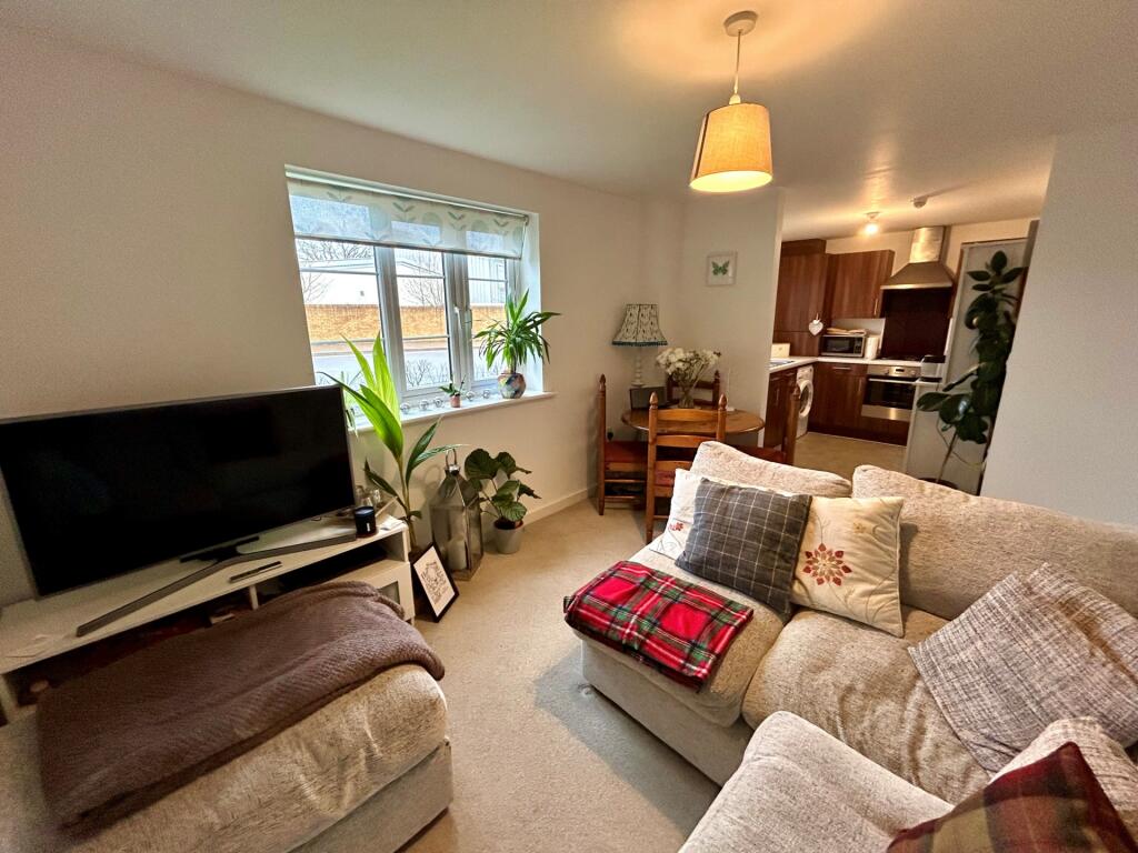 Additional image 6 of Montacute Road, Yeovil, BA22