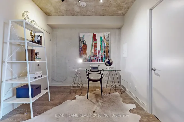 Additional image 21 of 608 Richmond St Unit 520