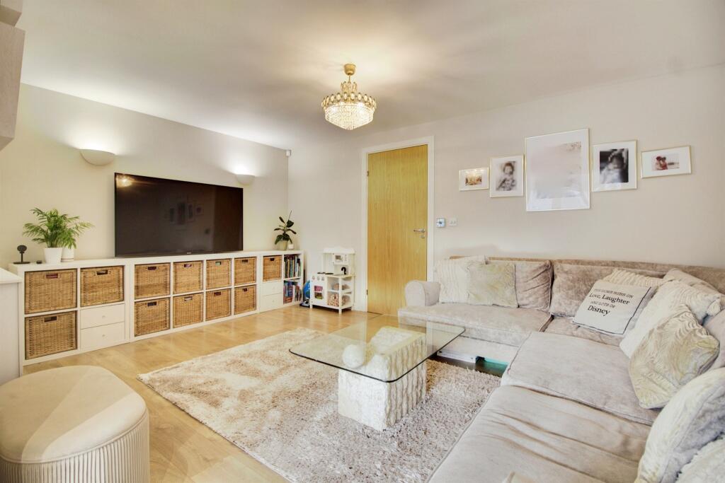 Additional image 3 of Langstone Ley, WELWYN GARDEN CITY