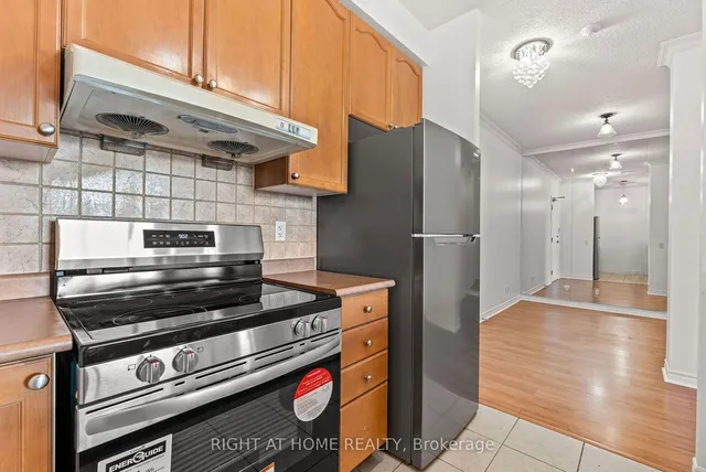 Additional image 9 of 18 Mondeo Dr Unit PH42