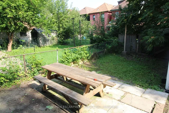 Additional image 38 of 701 Wilson St