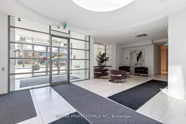 Additional image 11 of 3830 Bathurst St Unit 108