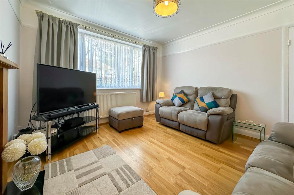 Additional image 15 of Oakwood Drive, St. Albans, Hertfordshire, AL4