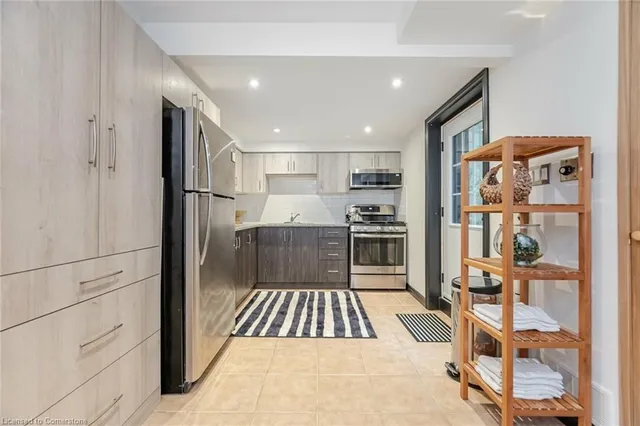 Additional image 46 of 168 Lovers Lane