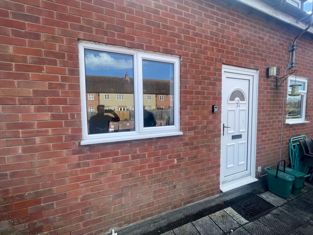 Additional image 7 of 1 and 7A Saxon Court plus Freehold of Saxon Court (1-8), High Street, Bidford-On-Avon, Alcester B50 4AB