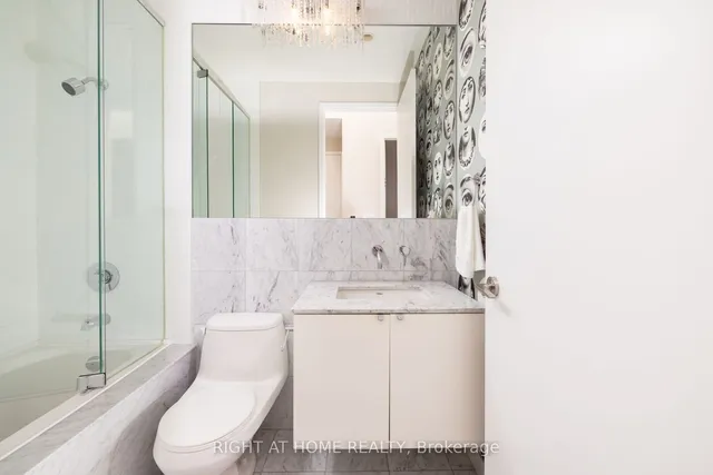 Additional image 20 of 380 Macpherson Ave Unit 306