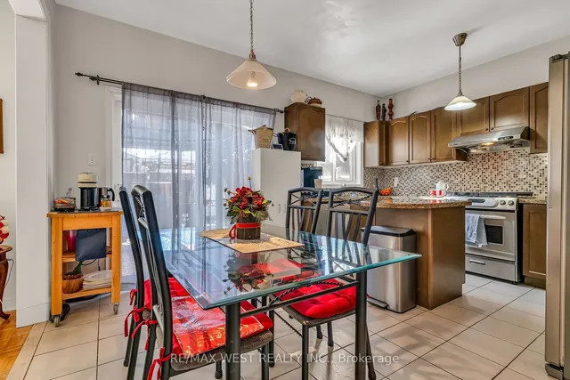 Additional image 27 of 8 Lampman Dr