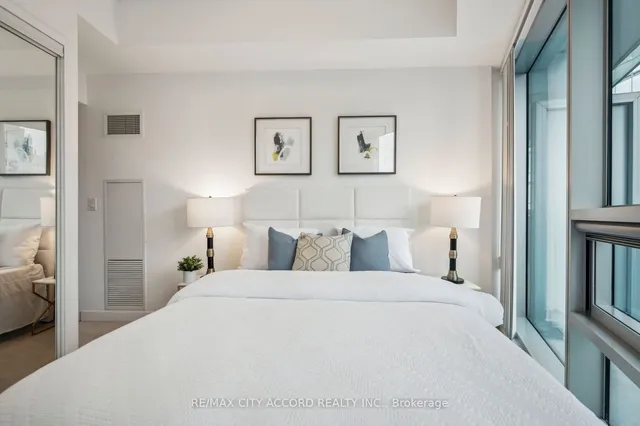 Additional image 20 of 14 York St Unit 3511