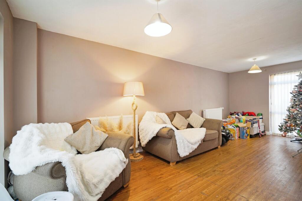 Additional image 18 of Neville Close, Redditch