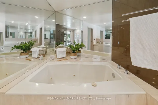 Additional image 22 of 27 Woodcliff Pl